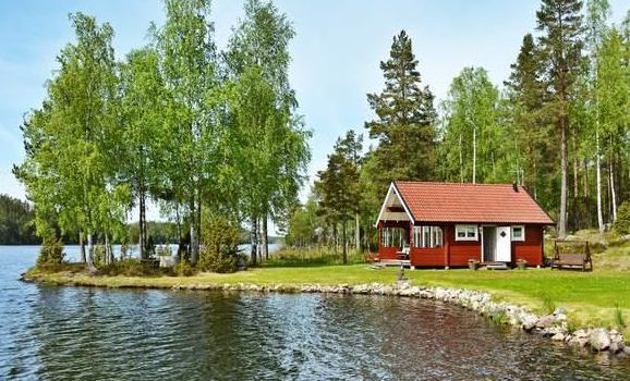 Ferienhaus in Südschweden direkt am See Lotorp Roxen und Glan für 4 Personen