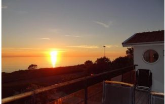 Ferienhaus Schweden Privat - Freistehende Strandvilla mit großem Balkon direkt am Meer für 8 Personen