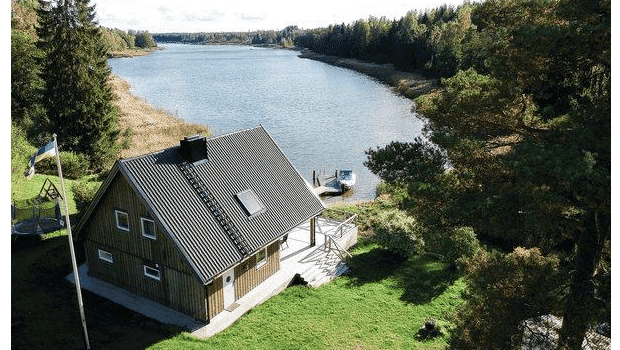 Ferienhaus in Nordschweden Lingarö, Ostküste Schweden für 6 Personen direkt am See ohne Nachbarn mit eigenem Boot